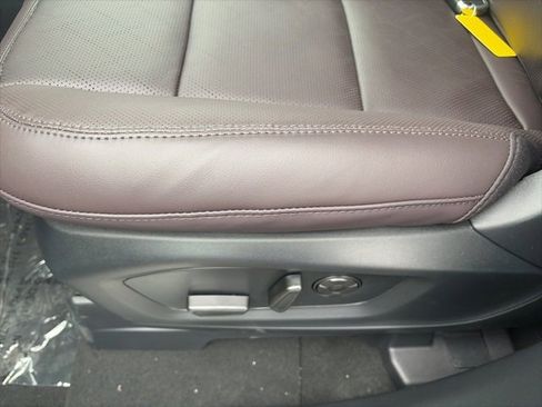 New 2026 Ford Explorer Platinum image 18