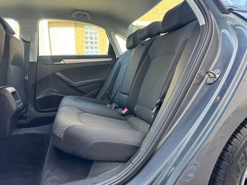 Used 2015 Volkswagen Passat 1.8T S FWD image 18