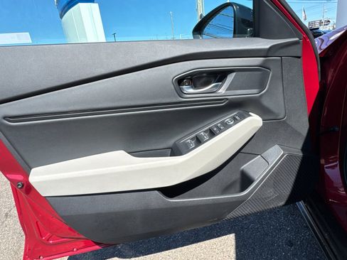 Used 2025 Honda Accord SE image 12