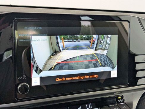 Certified 2025 Toyota Camry SE FWD image 20