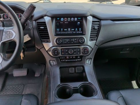 Used 2017 Chevrolet Suburban LT AWD/4WD image 24