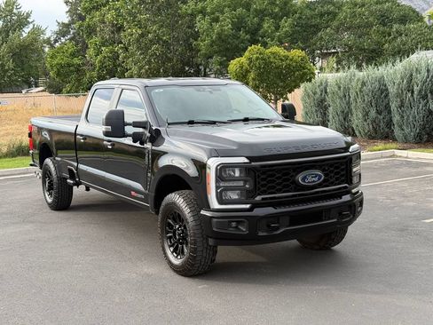 Used 2023 Ford F350 XL w/ STX Appearance Package AWD/4WD image 2