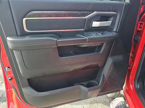 Used 2024 RAM 2500 Big Horn w/ Level 2 Equipment Group image 9