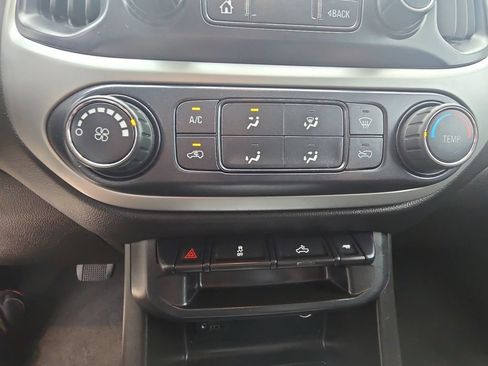 Used 2019 Chevrolet Colorado LT AWD/4WD image 24