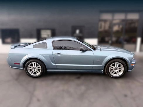 Used 2006 Ford Mustang GT Premium image 6