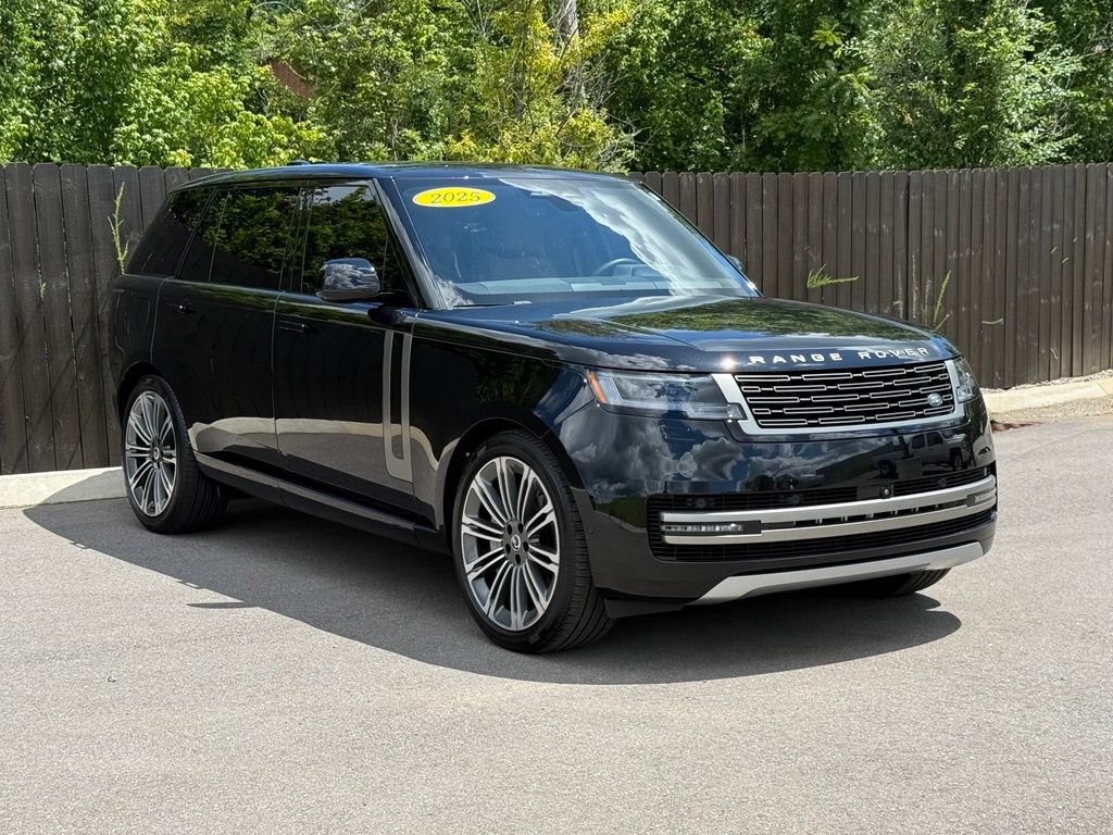 Certified 2025 Land Rover Range Rover Long Wheelbase SE AWD/4WD image 8