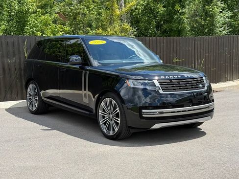 Certified 2025 Land Rover Range Rover Long Wheelbase SE AWD/4WD image 8