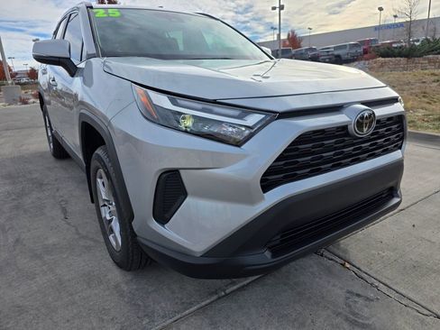 Used 2025 Toyota RAV4 XLE image 3