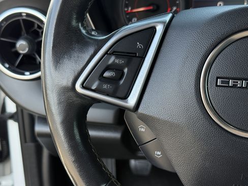 Used 2019 Chevrolet Camaro LT RWD image 17
