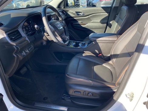 Used 2023 GMC Acadia AT4 w/ Technology Package image 9