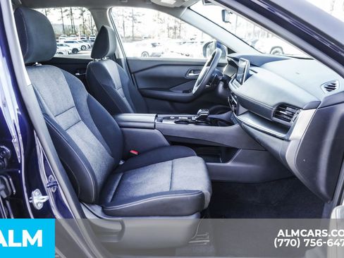 Used 2024 Nissan Rogue SV image 23