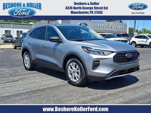 Certified 2023 Ford Escape Active AWD/4WD image 1