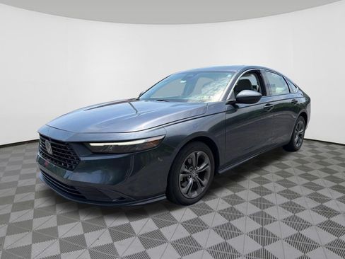 Used 2023 Honda Accord EX image 3