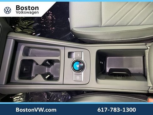 New 2026 Volkswagen Tiguan SE image 22