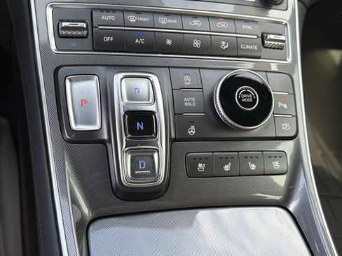 Used 2023 Hyundai Santa Fe Calligraphy FWD image 12