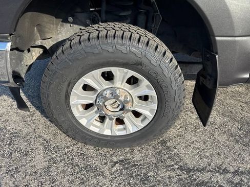 Used 2020 Ford F350 XLT w/ XLT Value Package AWD/4WD image 17
