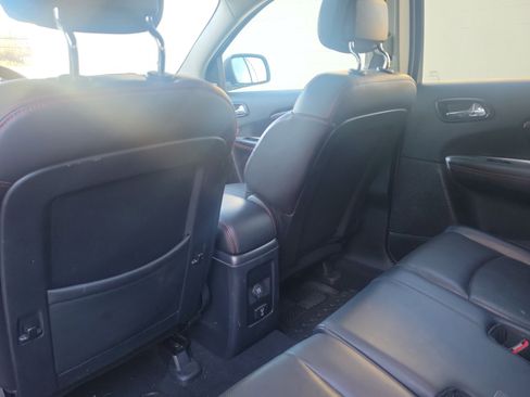 Used 2015 Dodge Journey R/T w/ Flexible Seating Group image 9