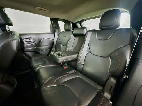 Used 2014 Jeep Cherokee Trailhawk w/ Leather Interior Group image 26