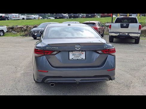 Used 2022 Nissan Sentra SR w/ Electronics Package FWD image 7