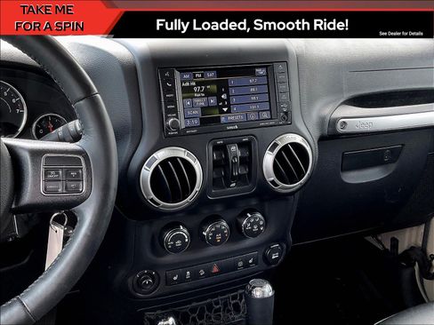 Used 2017 Jeep Wrangler Unlimited Rubicon w/ Dual Top Group AWD/4WD image 9
