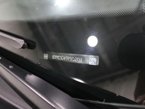 Used 2023 Chevrolet Corvette Stingray Premium Conv w/ 3LT image 37