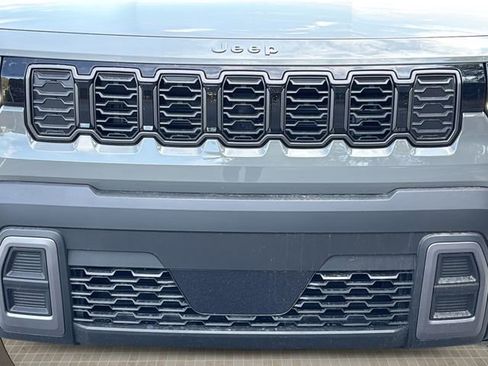 New 2026 Jeep Cherokee Laredo AWD/4WD image 9