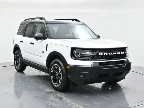 New 2026 Ford Bronco Sport Outer Banks w/ Outer Banks Tech Package+ image 3