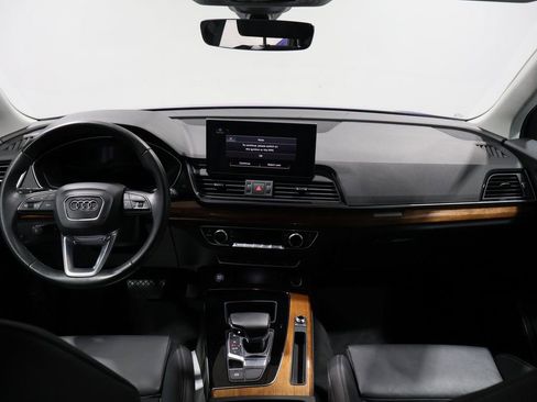 Used 2023 Audi Q5 e Premium AWD/4WD image 2