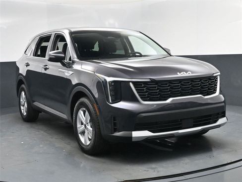 New 2026 Kia Sorento LX image 8