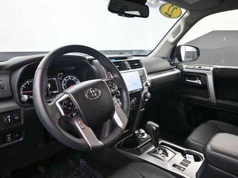 Used 2022 Toyota 4Runner TRD Sport w/ Technology Package AWD/4WD image 17