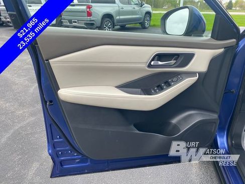 Used 2021 Nissan Rogue SV AWD/4WD image 11