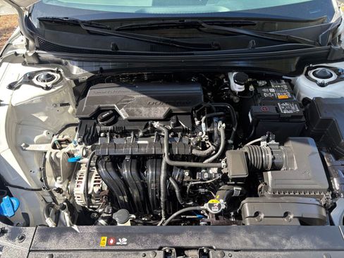Used 2025 Kia K4 LXS FWD image 34