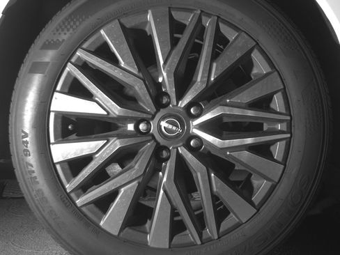 Used 2025 Nissan Altima 2.5 SV image 15