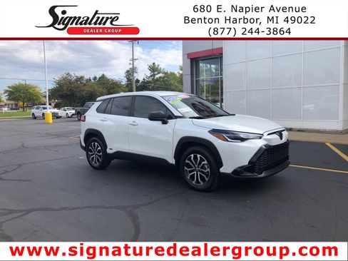 Used 2024 Toyota Corolla Cross S image 1