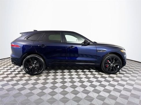 Used 2025 Jaguar F-PACE R-Dynamic S image 4