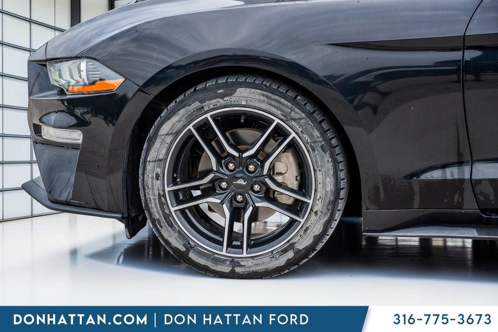 Used 2020 Ford Mustang Coupe RWD image 24