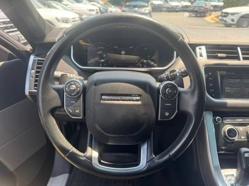 Used 2016 Land Rover Range Rover Sport Supercharged AWD/4WD image 7