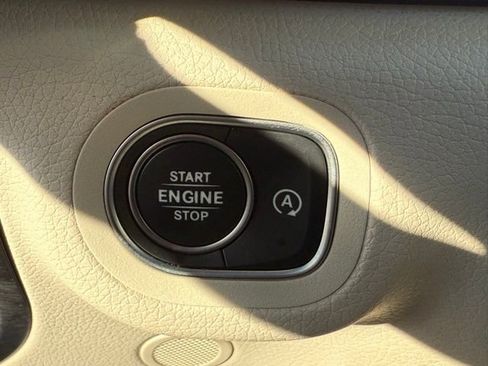 Used 2021 Mercedes-Benz GLE 350 4MATIC image 52