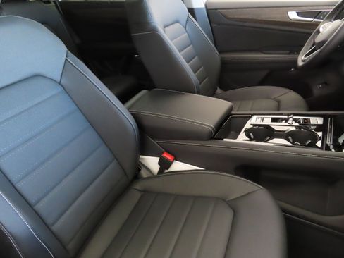 New 2025 Volkswagen Atlas SEL image 29