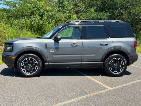 Certified 2025 Ford Bronco Sport Outer Banks w/ Outer Banks Tech Package+ AWD/4WD image 33