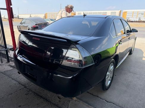 Used 2014 Chevrolet Impala LT w/ LT Sunroof Package image 32
