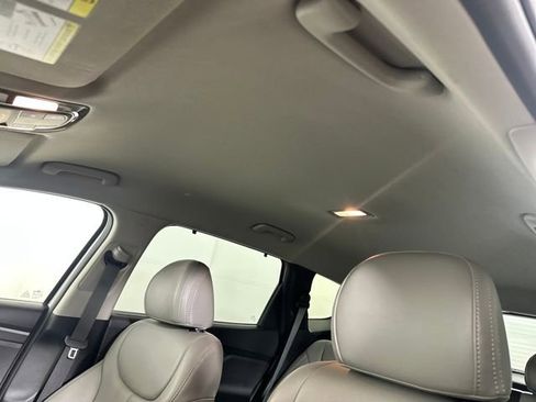 Used 2023 Hyundai Santa Fe SEL Convenience image 12