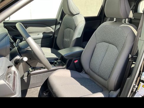 Certified 2026 Subaru Forester Premium AWD/4WD image 8