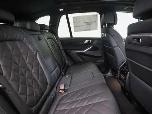 New 2026 BMW X5 xDrive50e image 27