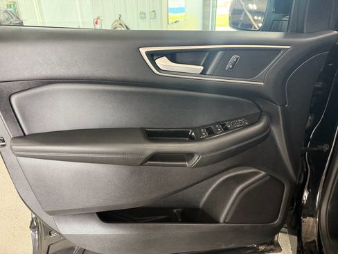 Used 2020 Ford Edge SEL w/ Convenience Package AWD/4WD image 10