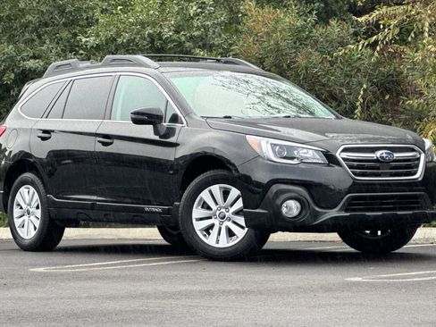 Used 2019 Subaru Outback 2.5i Premium image 2