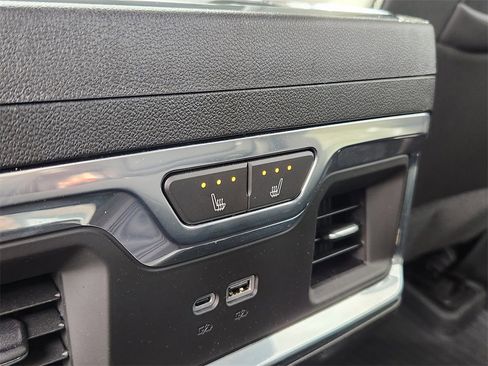 Used 2024 Chevrolet Silverado 3500 LTZ w/ LTZ Premium Package image 11