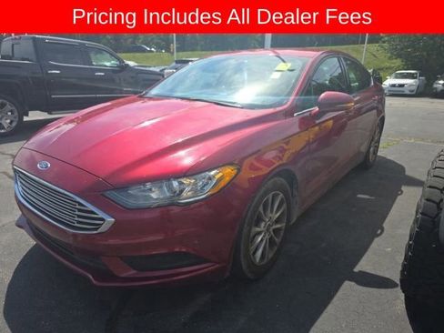 Used 2017 Ford Fusion SE w/ Fusion SE Technology Package FWD image 7