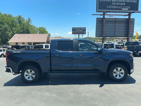 Used 2020 Chevrolet Silverado 1500 LT w/ Convenience Package image 4