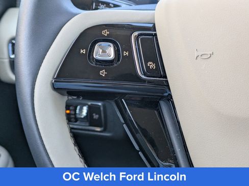 Certified 2025 Lincoln Corsair FWD w/ Equipment Group 101A image 28